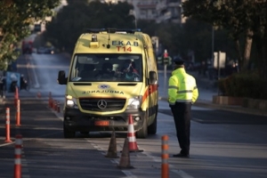 Αυτοκίνητο “τούμπαρε” στο Δερβένι – Τραυματίστηκαν δύο ηλικιωμένοι
