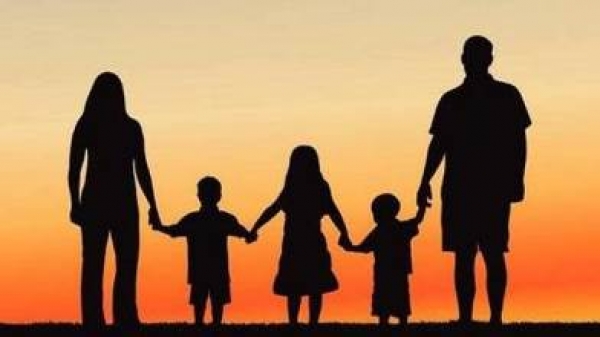 &chi;&rho;&eta;&mu;&alpha;&tau;&iota;&kappa;ό &beta;&omicron;ή&theta;&eta;&mu;&alpha; &tau;&rho;ί&tau;&epsilon;&kappa;&nu;&epsilon;&sigmaf; &pi;&omicron;&lambda;ύ&tau;&epsilon;&kappa;&nu;&epsilon;&sigmaf; &mu;&eta;&tau;έ&rho;&epsilon;&sigmaf;