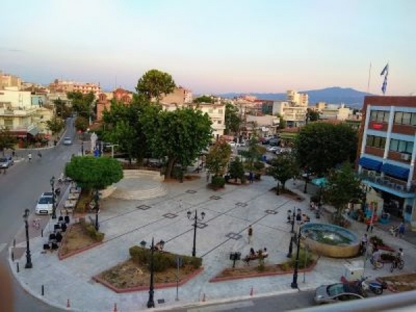 &Kappa;&Epsilon;&Nu;&Tau;&Rho;&Iota;&Kappa;&Eta; &Pi;&Lambda;&Alpha;&Tau;&Epsilon;&Iota;&Alpha; &Lambda;&Alpha;&Gamma;&Kappa;&Alpha;&Delta;&Alpha;