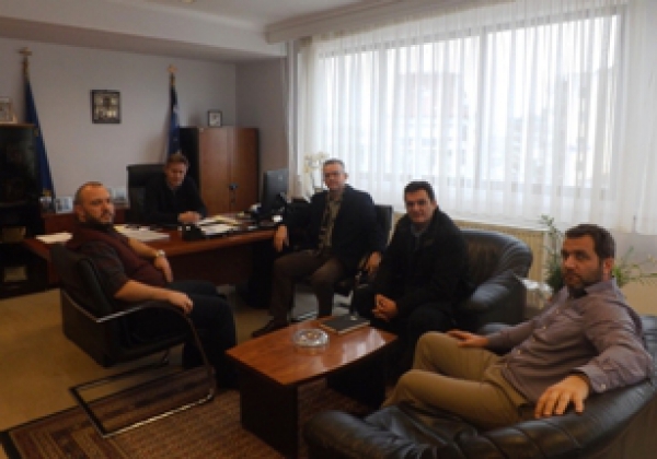 &Xi;&Epsilon;&Kappa;&Iota;&Nu;&Alpha; &Eta; &Kappa;&Tau;&Eta;&Mu;&Alpha;&Tau;&Omicron;&Gamma;&Rho;&Alpha;&Phi;&Eta;&Sigma;&Eta; &Sigma;&Tau;&Omicron; &Delta;&Eta;&Mu;&Omicron; &Lambda;&Alpha;&Gamma;&Kappa;&Alpha;&Delta;&Alpha;