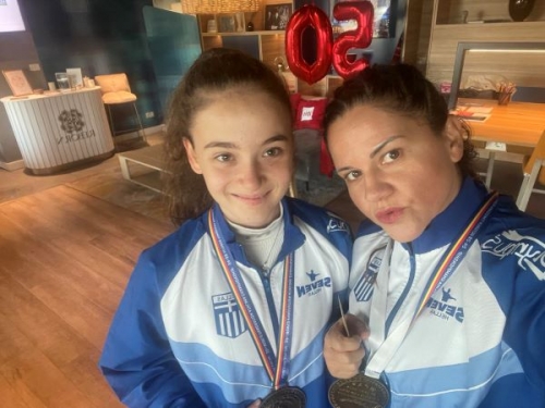 &Pi;&alpha;&gamma;&kappa;ό&sigma;&mu;&iota;&omicron; &Pi;&rho;&omega;&tau;ά&theta;&lambda;&eta;&mu;&alpha; &Pi;&alpha;&gamma;&kappa;&rho;&alpha;&tau;ί&omicron;&upsilon;