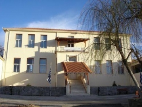 &Kappa;&lambda;&epsilon;&iota;&sigma;&tau;ά &sigma;&chi;&omicron;&lambda;&epsilon;ί&alpha; &Xi;&upsilon;&lambda;ό&pi;&omicron;&lambda;&eta; &Kappa;&alpha;&beta;&alpha;&lambda;ά&rho;&iota;