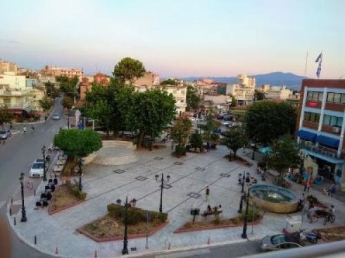 &Kappa;&Epsilon;&Nu;&Tau;&Rho;&Iota;&Kappa;&Eta; &Pi;&Lambda;&Alpha;&Tau;&Epsilon;&Iota;&Alpha; &Lambda;&Alpha;&Gamma;&Kappa;&Alpha;&Delta;&Alpha;