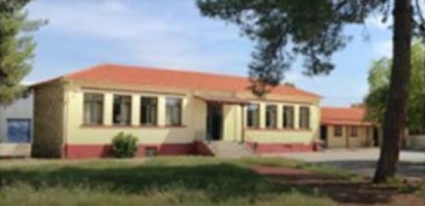 &Delta;&eta;&mu;&omicron;&tau;&iota;&kappa;ό &Sigma;&chi;&omicron;&lambda;&epsilon;ί&omicron; &Chi;&rho;&upsilon;&sigma;&alpha;&upsilon;&gamma;ή&sigmaf;