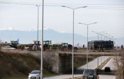 ΑΓΡΟΤΕΣ ΔΕΡΒΕΝΙ