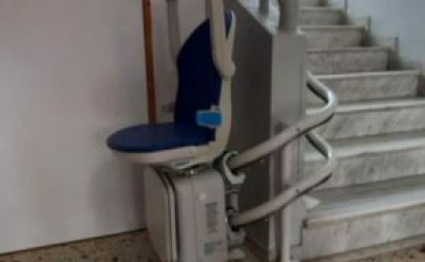 &Gamma;&upsilon;&mu;&nu;ά&sigma;&iota;&omicron; &Alpha;&sigma;&sigma;ή&rho;&omicron;&upsilon;