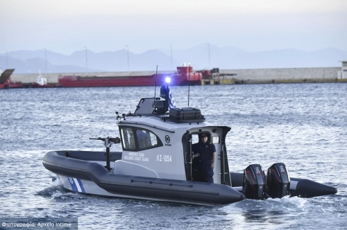&pi;&alpha;&rho;&alpha;&lambda;ί&alpha; &tau;&eta;&sigmaf; &Alpha;&sigma;&pi;&rho;&omicron;&beta;ά&lambda;&tau;&alpha;&sigmaf;
