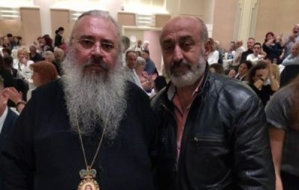 &Xi;&Epsilon;&Nu;&Iota;&Tau;&Iota;&Delta;&Eta;&Sigma; - &Pi;&Lambda;&Alpha;&Tau;&Omega;&Nu;