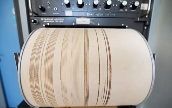 &Sigma;&epsilon;&iota;&sigma;&mu;&iota;&kappa;ή &delta;ό&nu;&eta;&sigma;&eta;