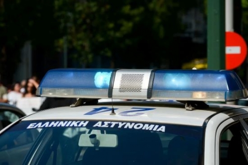 παράνομους μετανάστες